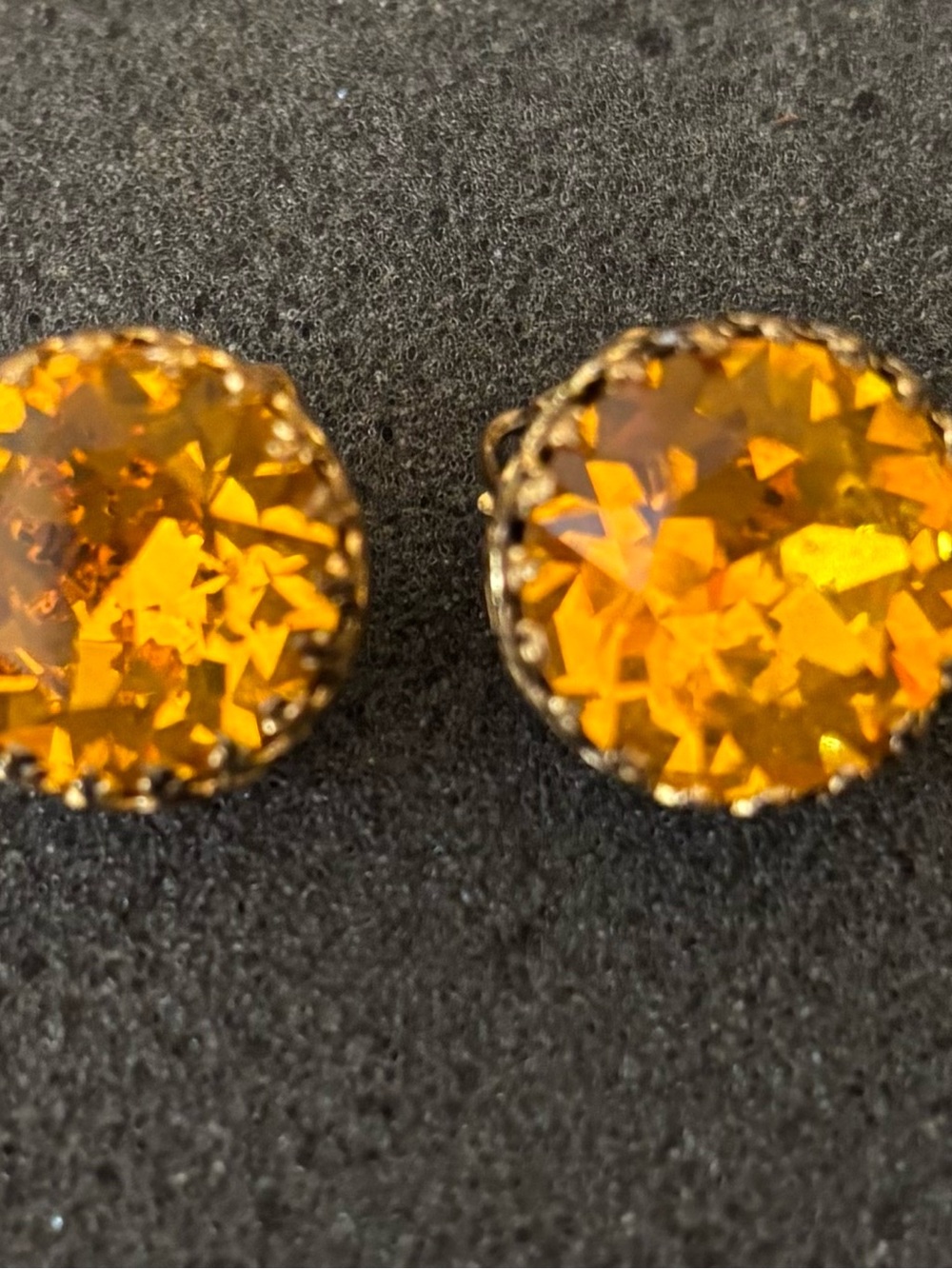 BeautifulGold-Tone Amber Crystal Clip Earrings - Sparkling Orange Faceted Stones